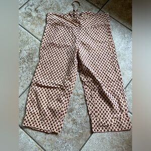 Patterned Cropped Pants